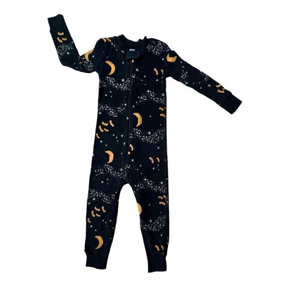 Hanna Andersson Organic Cotton Black Halloween Bats Moon Stars Sleeper 3T - Picture 1 of 9
